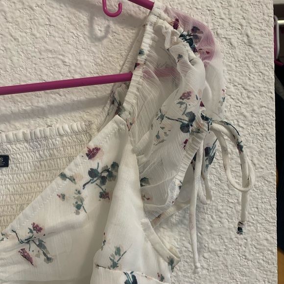 A&F Floral Top - Picture 2 of 3